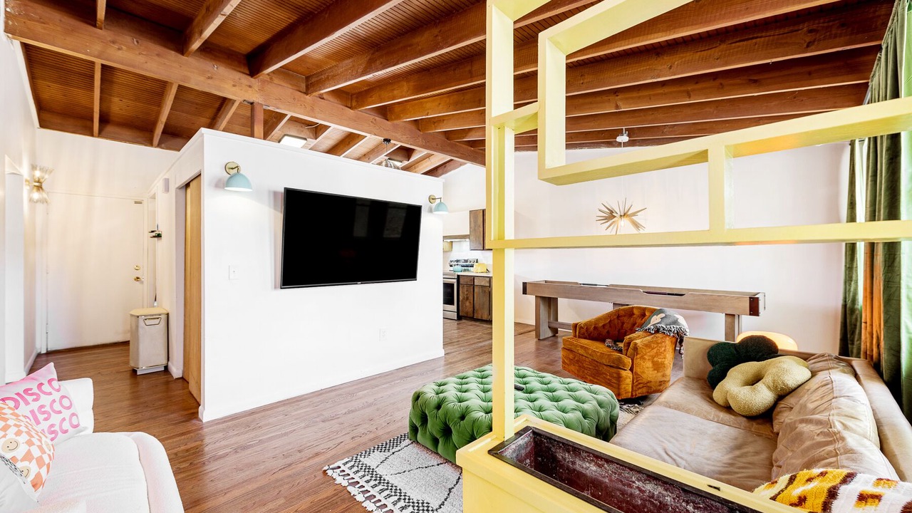Photo of Livingroom in South Westminster
