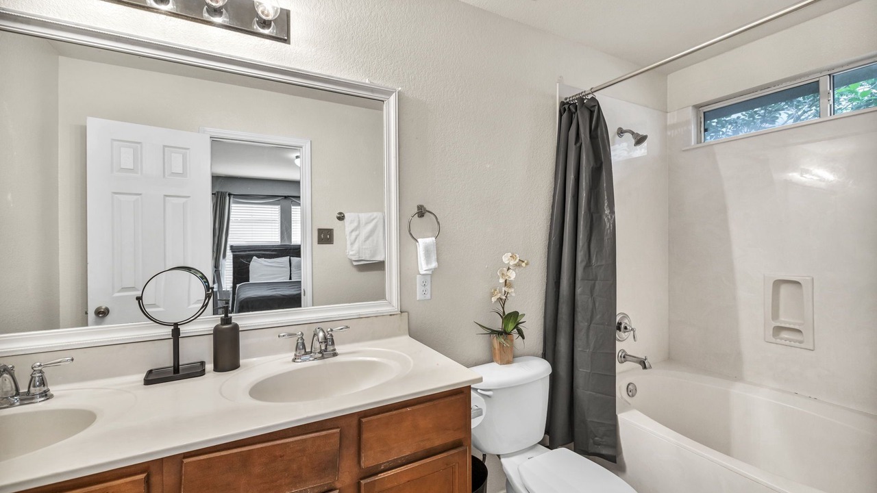 Photo of Bathroom in Manchaca