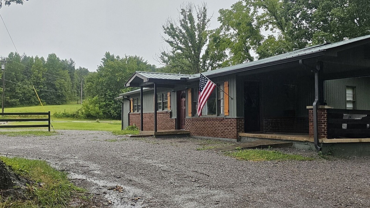 Photo of Others in Tellico Plains