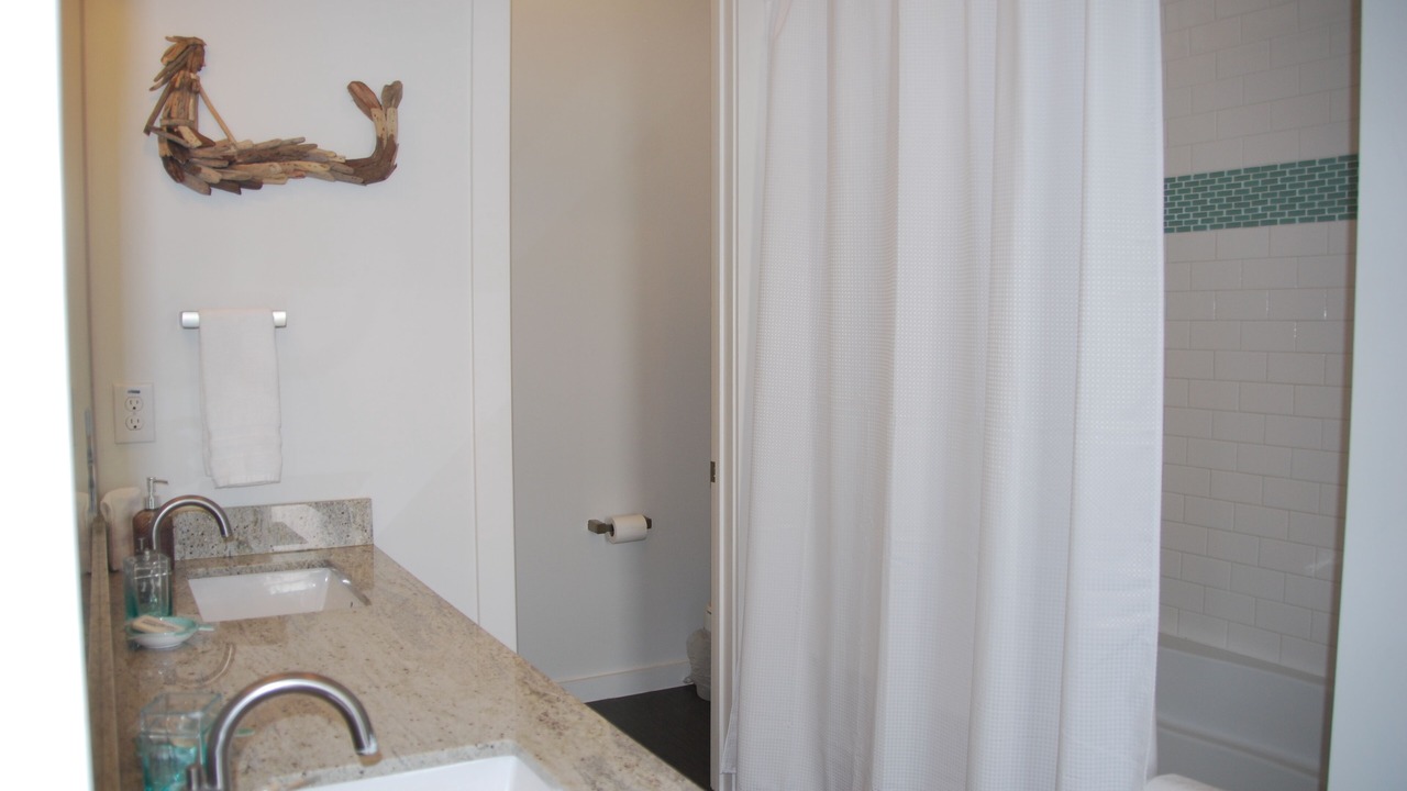 Photo of Bathroom in Beachside Village