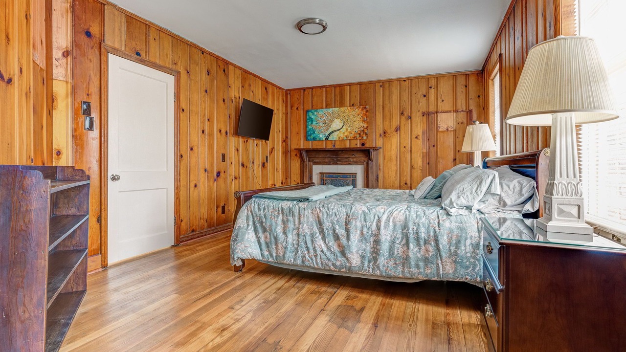 Photo of Bedroom in McCalla