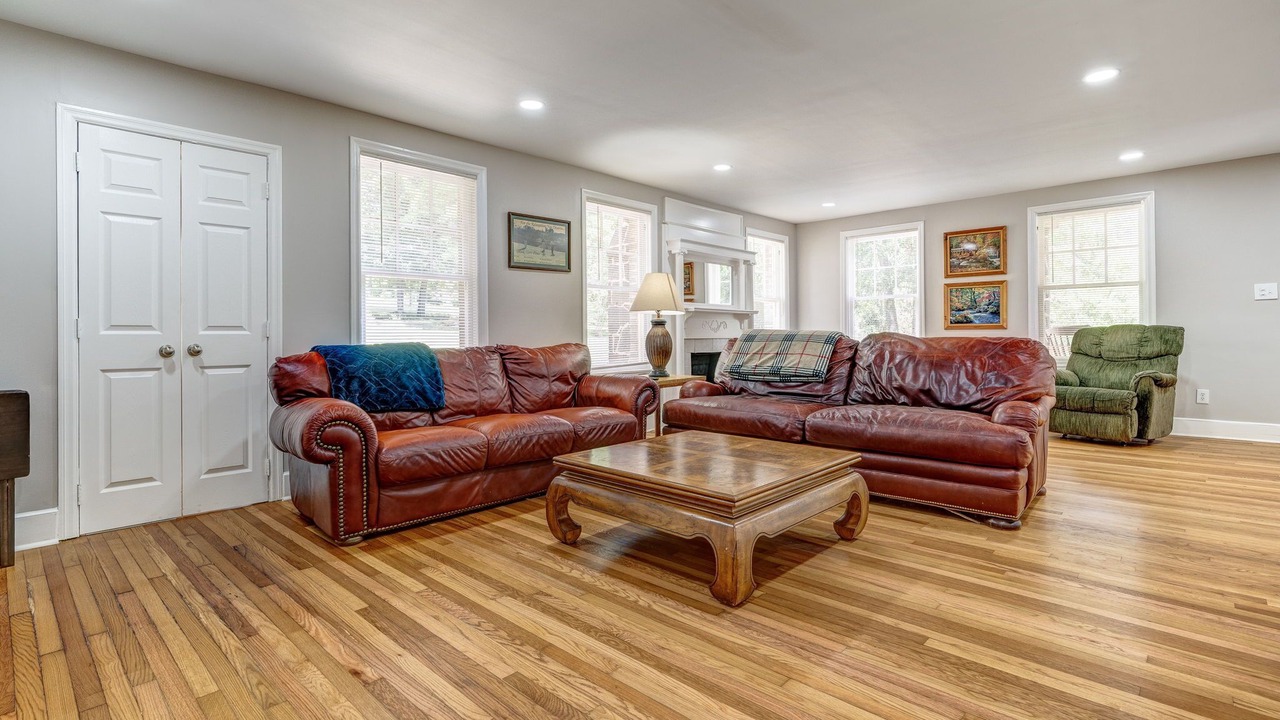 Photo of Livingroom in McCalla