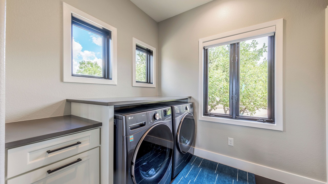 Photo of Bedroom in Point Venture