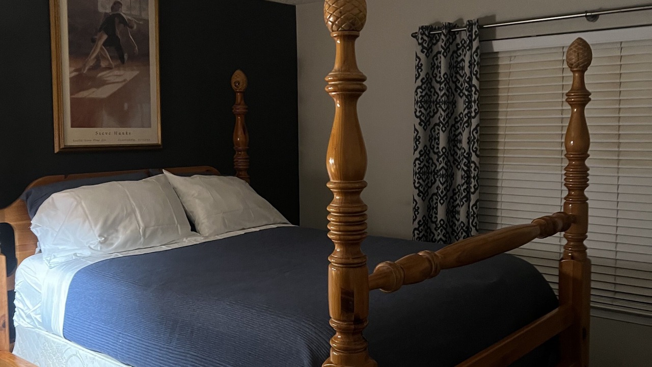 Photo of Bedroom in Parkway
