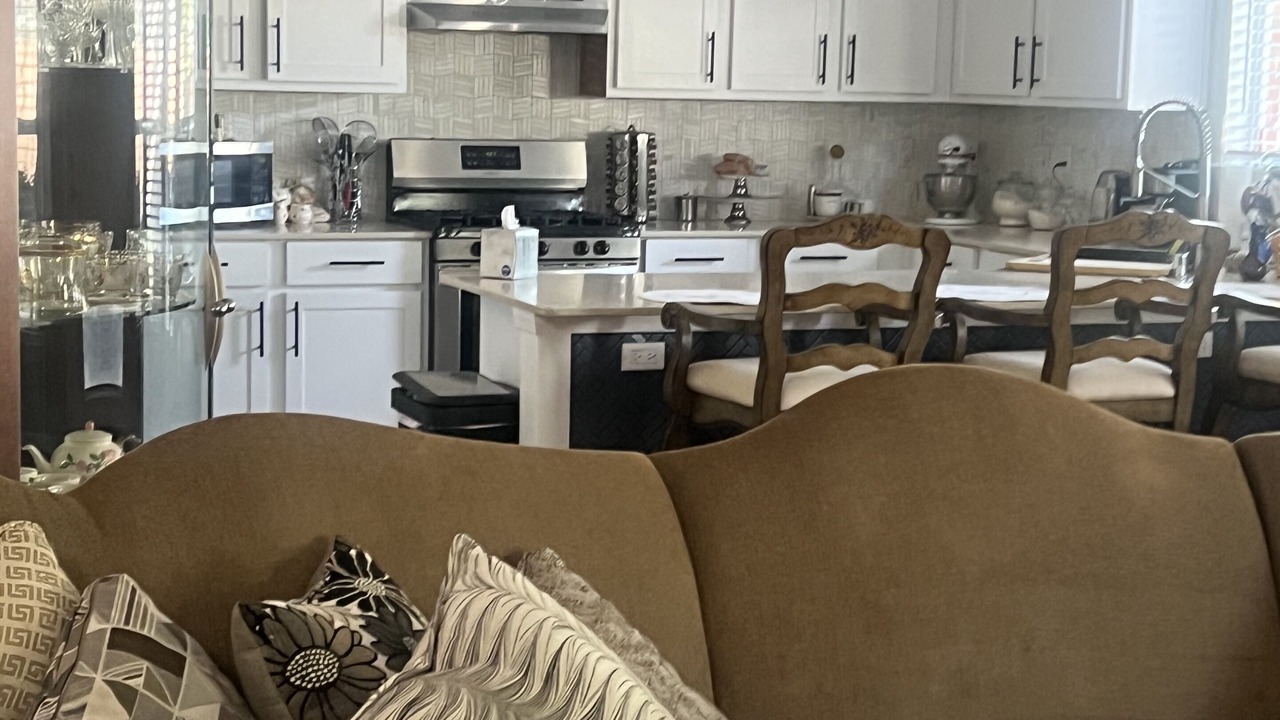 Photo of Livingroom in Parkway