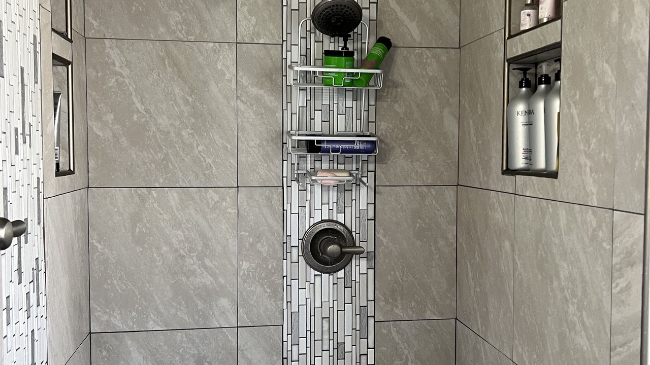 Photo of Bathroom in Parkway