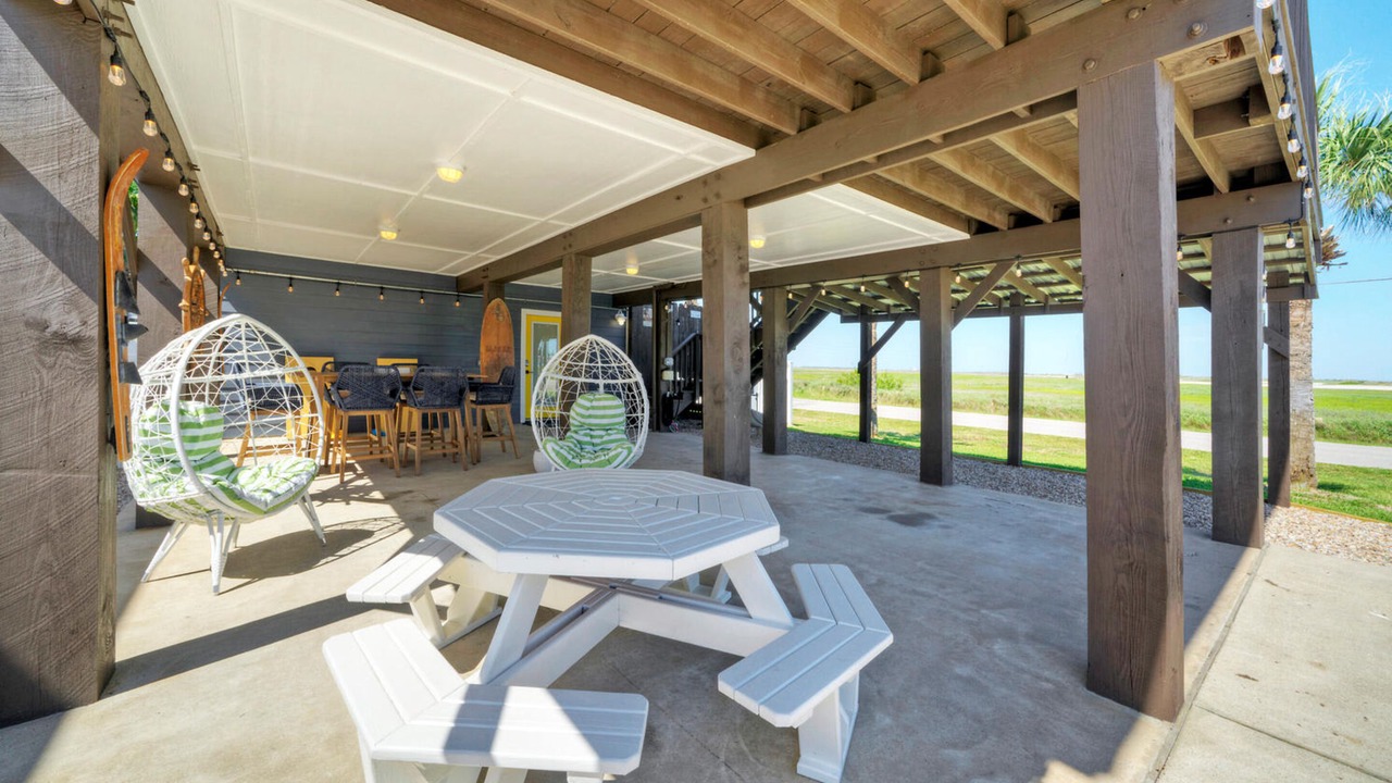 Photo of Outdoor in Leeward Sands