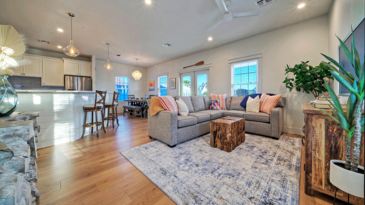 Photo of Livingroom in Leeward Sands