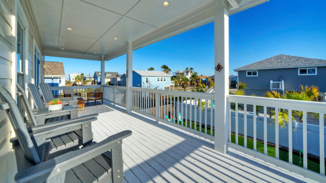 Photo of Patio Balcony in Leeward Sands