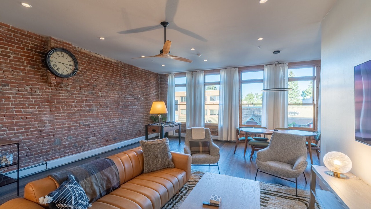 Photo of Livingroom in Gunnison