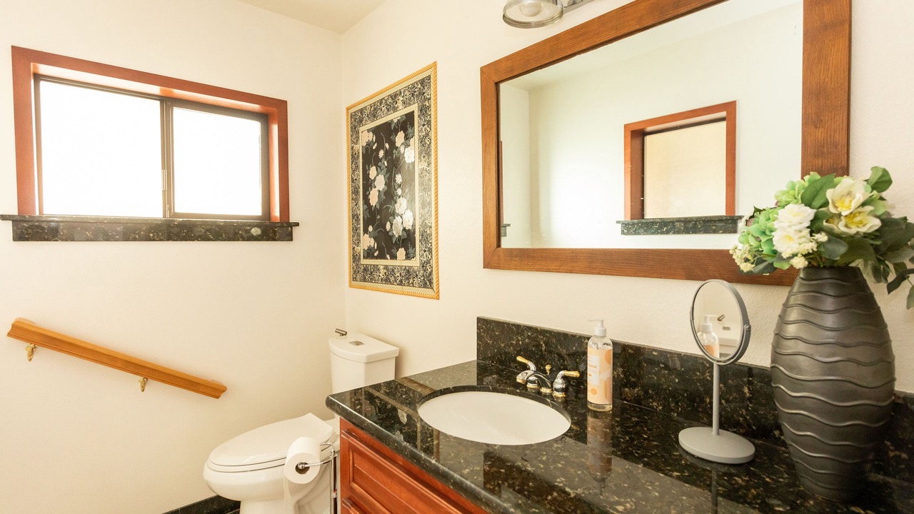 Photo of Bathroom in Rollingbay