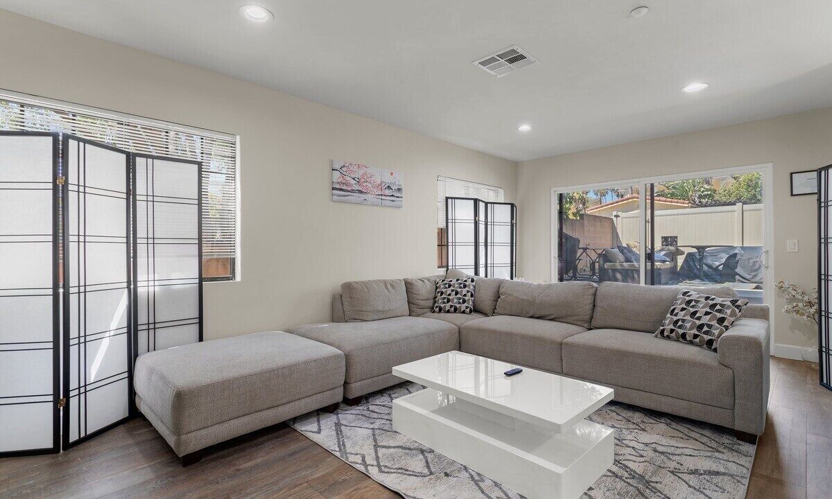 Photo of Bedroom in Burbank