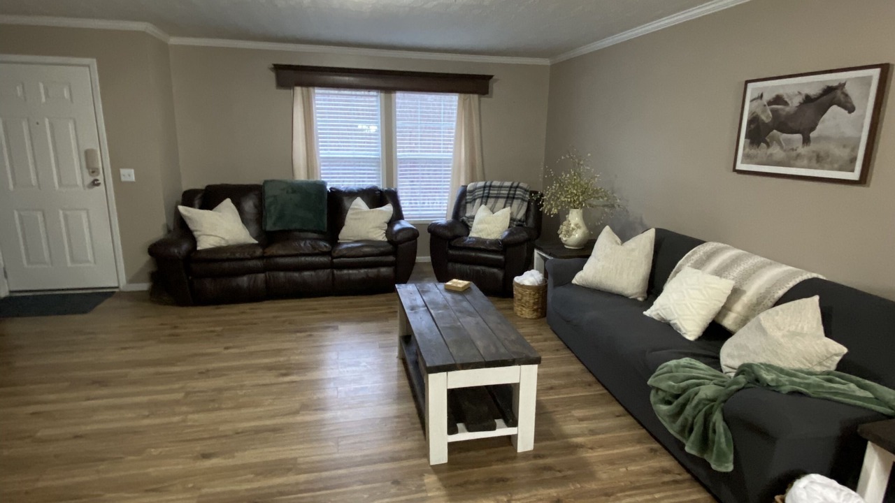 Photo of Livingroom in Newcomb