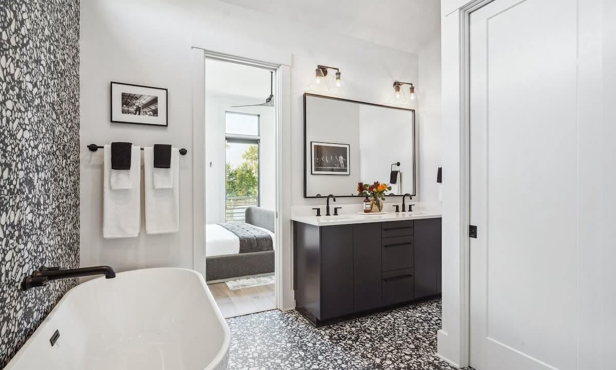 Photo of Bathroom in Bywater