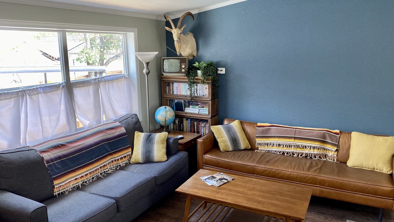 Photo of Livingroom in Cole