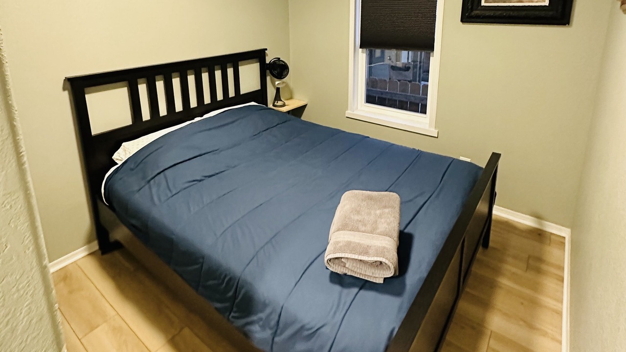 Photo of Bedroom in Cole