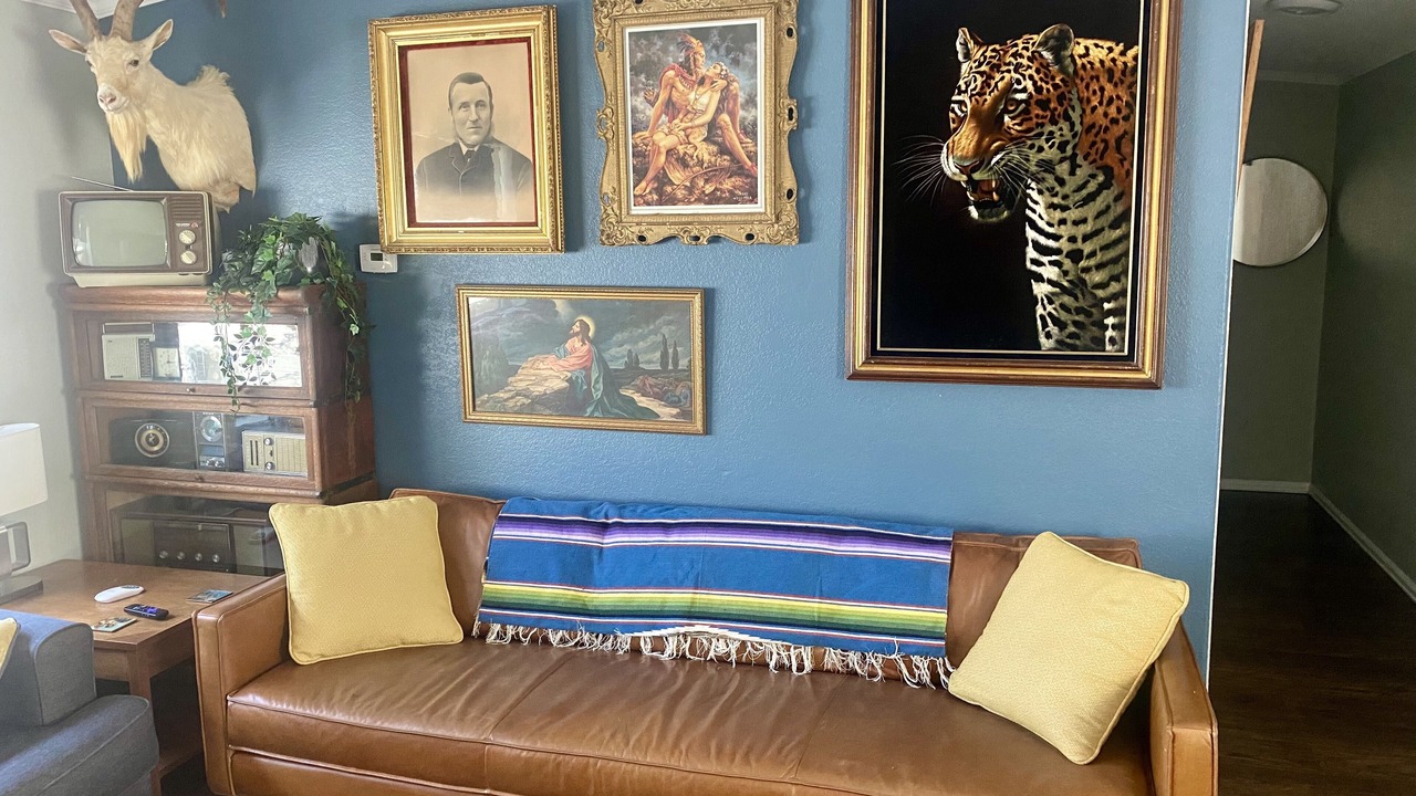 Photo of Livingroom in Cole