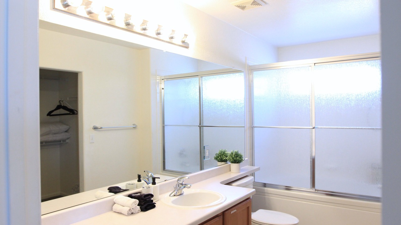 Photo of Bathroom in North Central Westminster