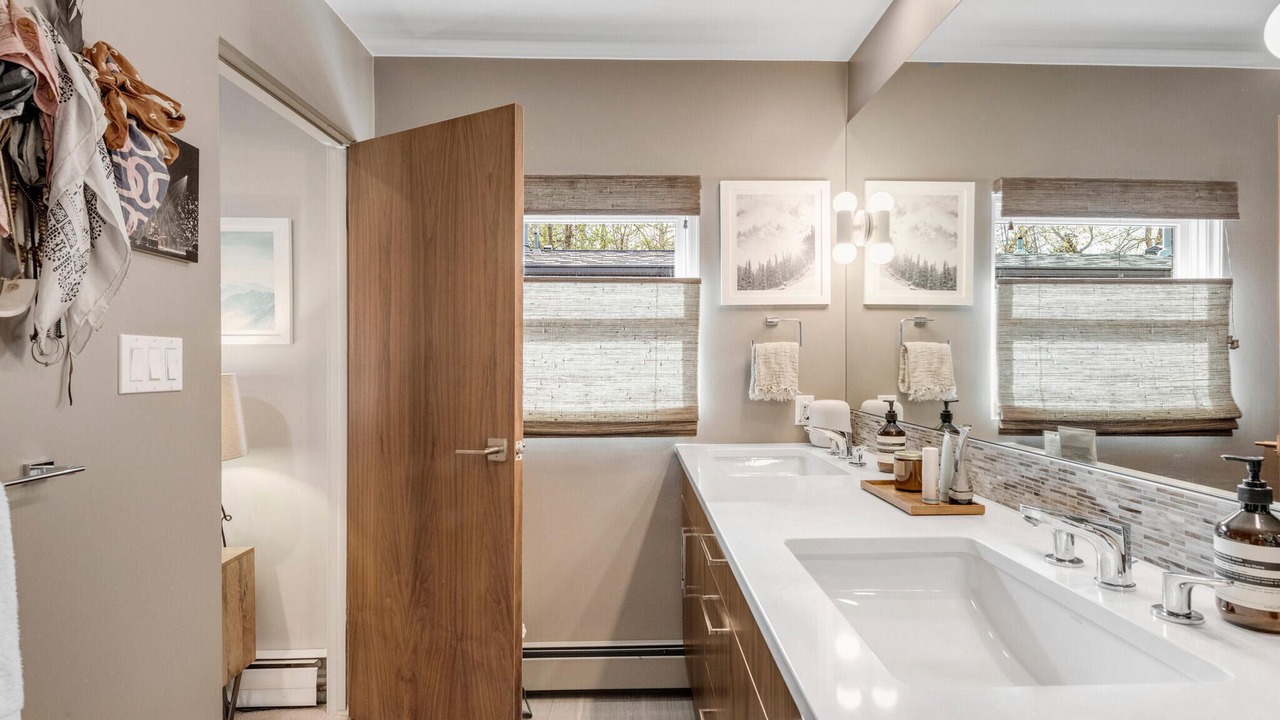 Photo of Bathroom in Central Boulder