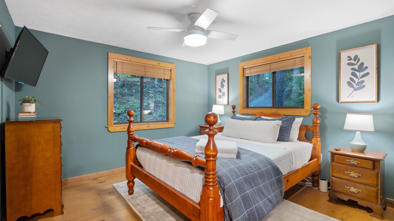 Photo of Bedroom in Basye