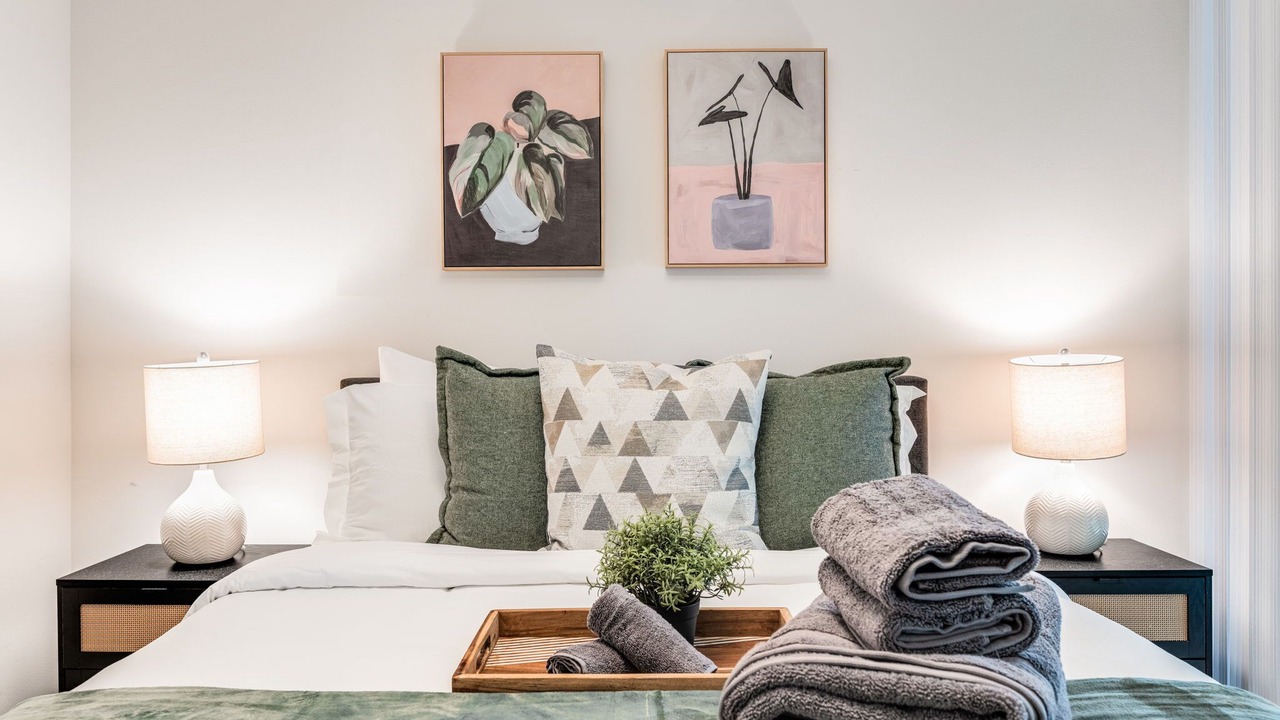 Photo of Bedroom in Eastlake