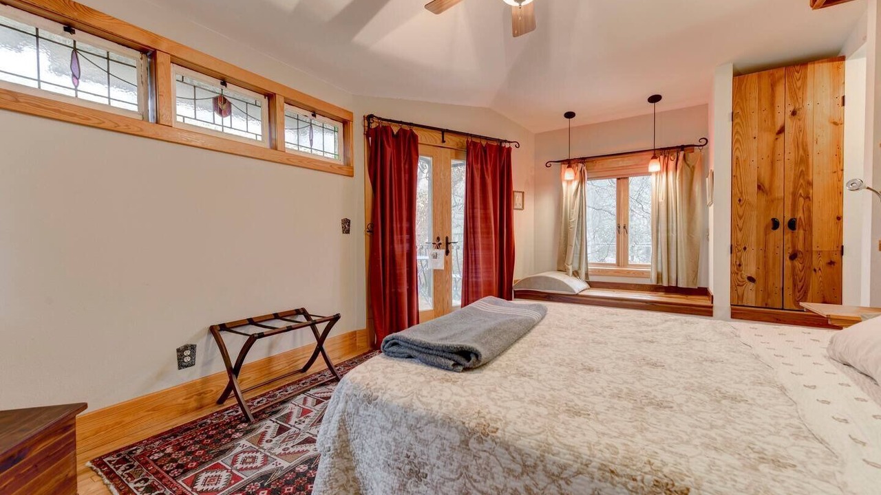 Photo of Bedroom in Hyde Park