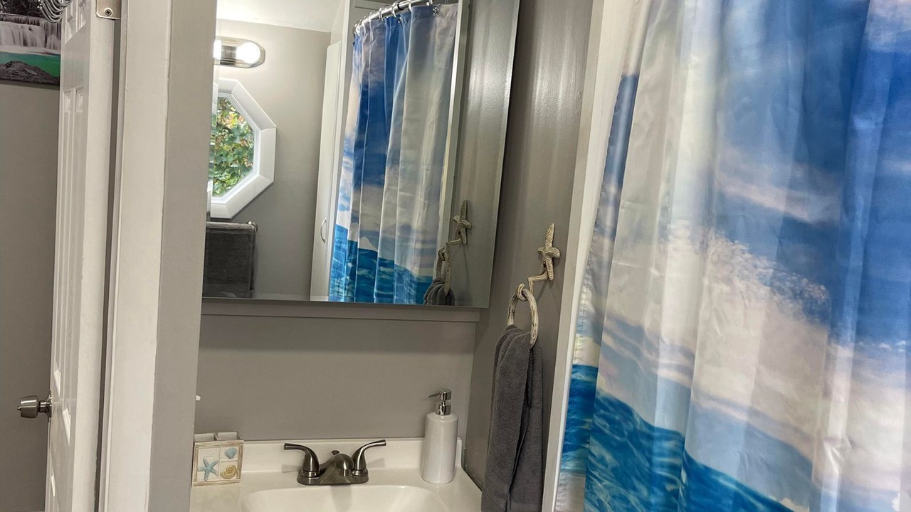 Photo of Bathroom in Sea Breeze
