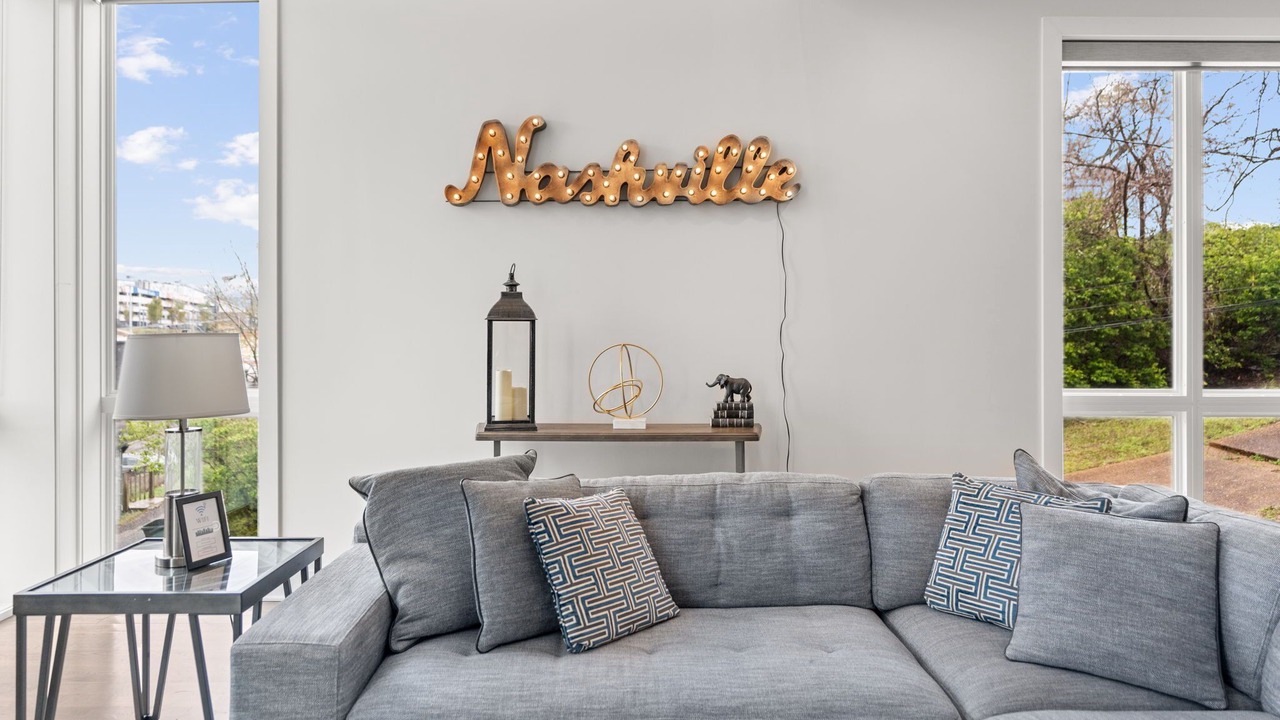 Photo of Livingroom in Eighth Avenue