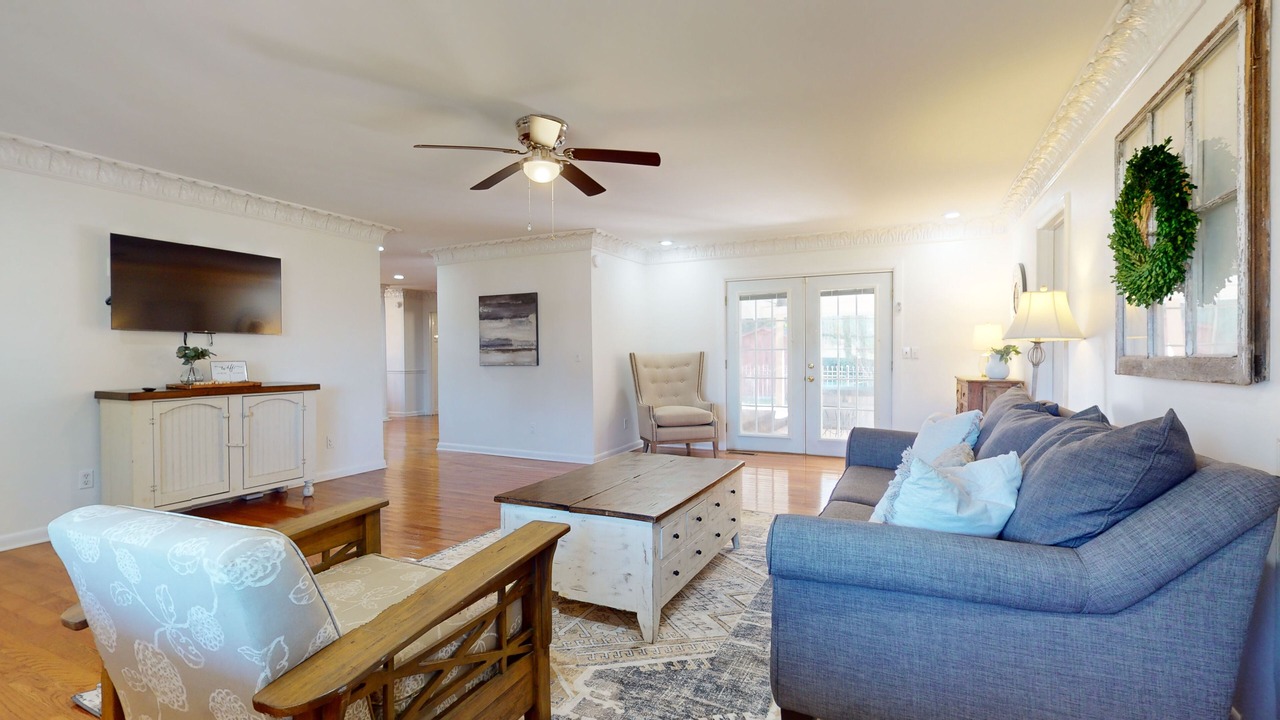 Photo of Livingroom in Shelbyville