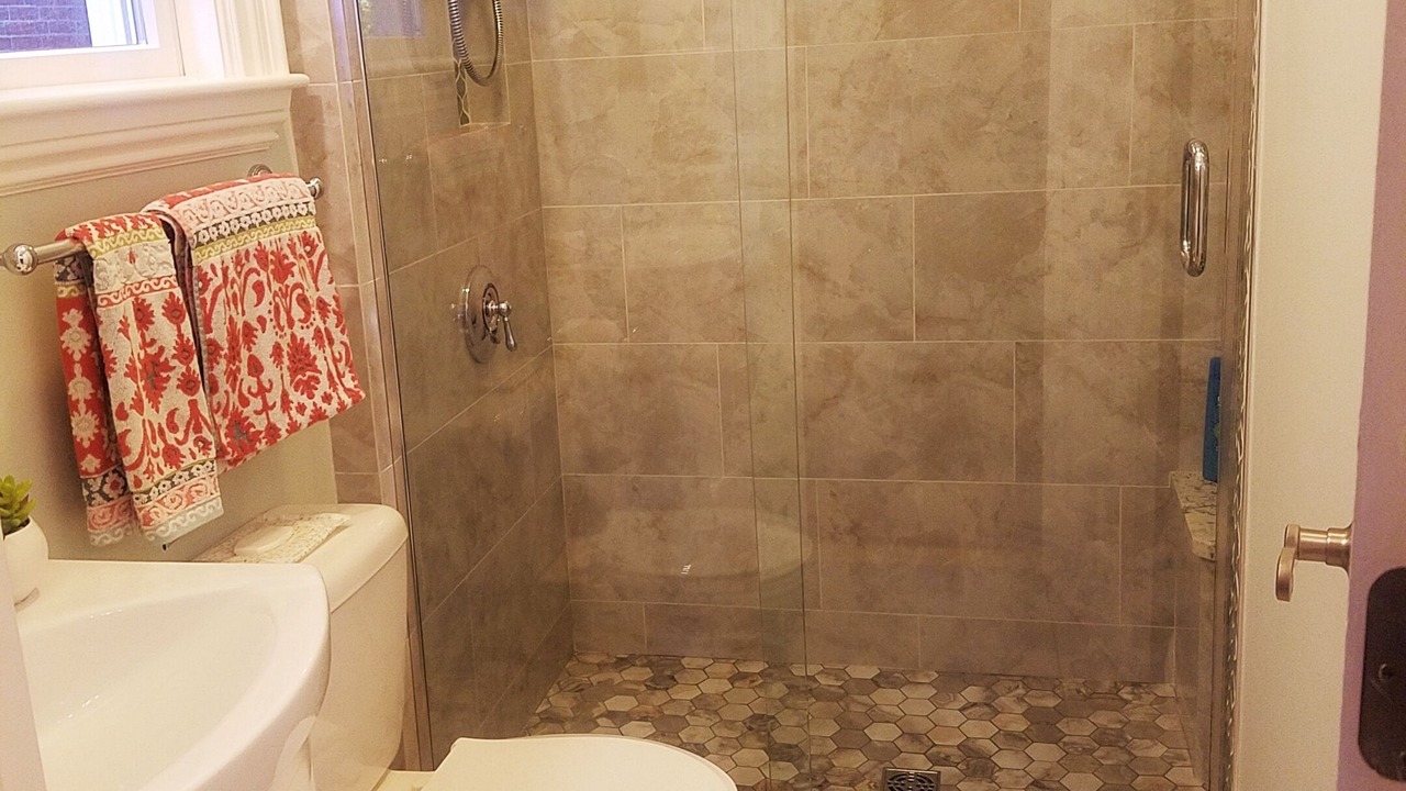 Photo of Bathroom in Dudley Square