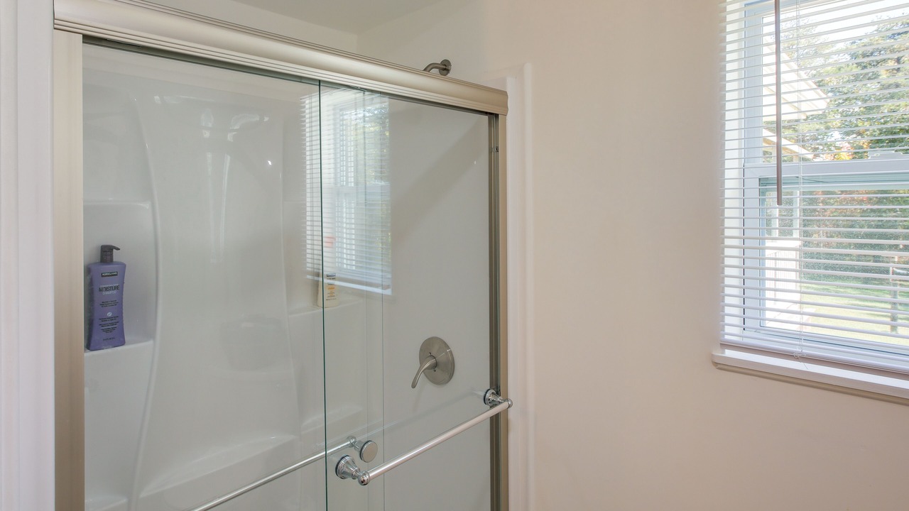 Photo of Bathroom in Lupton City