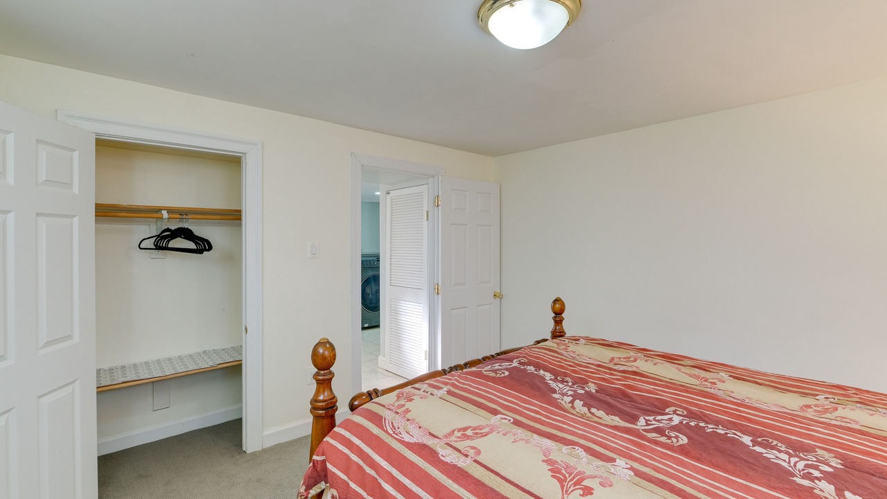 Photo of Bedroom in Newington