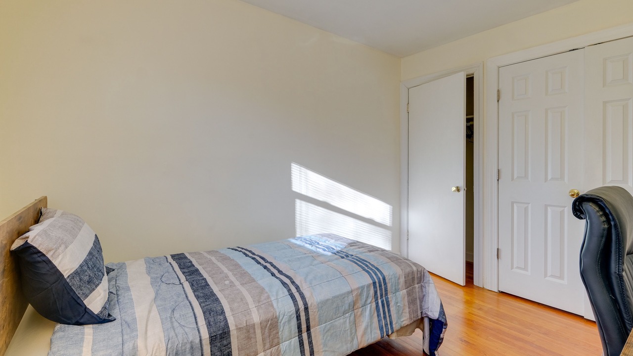 Photo of Bedroom in Newington