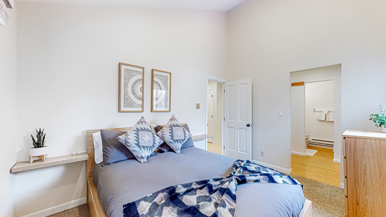 Photo of Bedroom in Avon