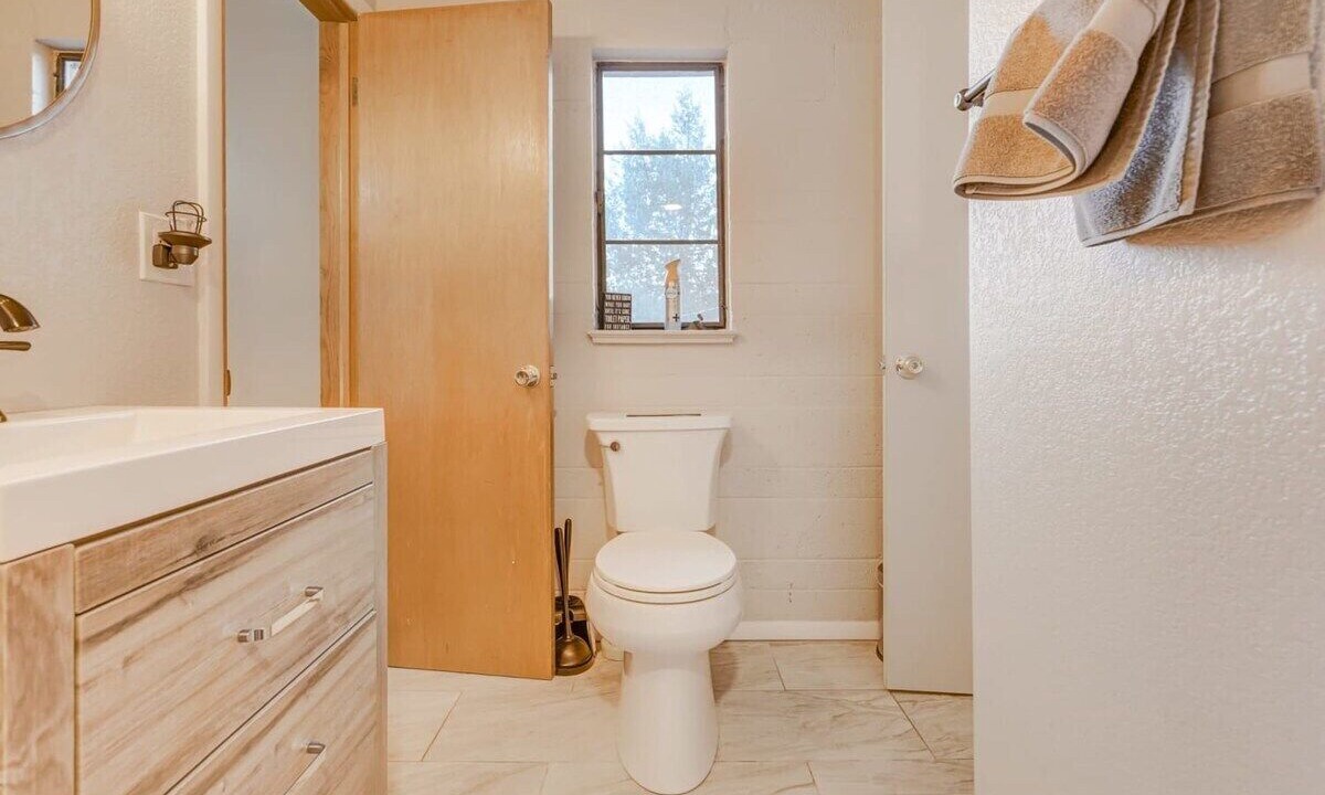 Photo of Bathroom in Skyway