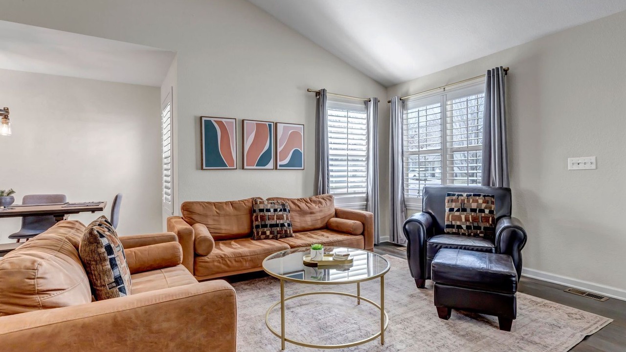 Photo of Livingroom in Northwest Arvada