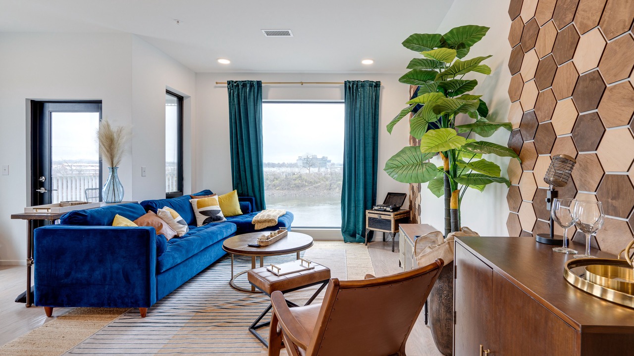 Photo of Livingroom in North Capitol