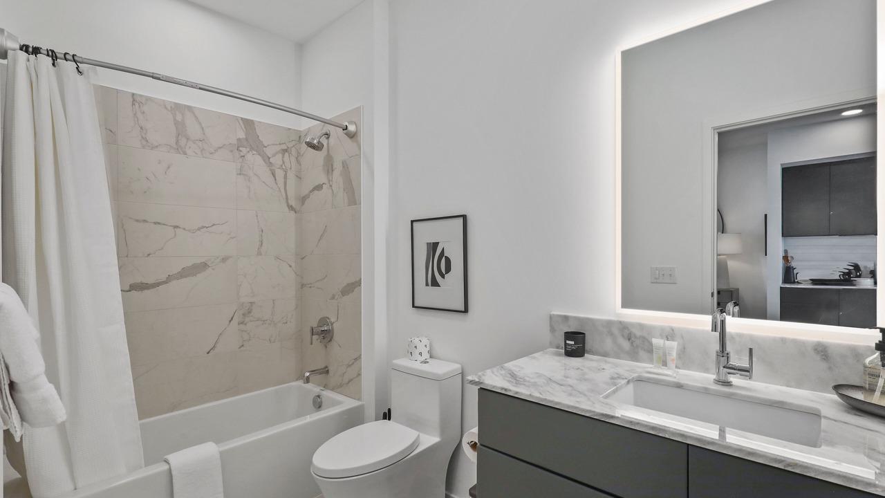Photo of Bathroom in North Capitol
