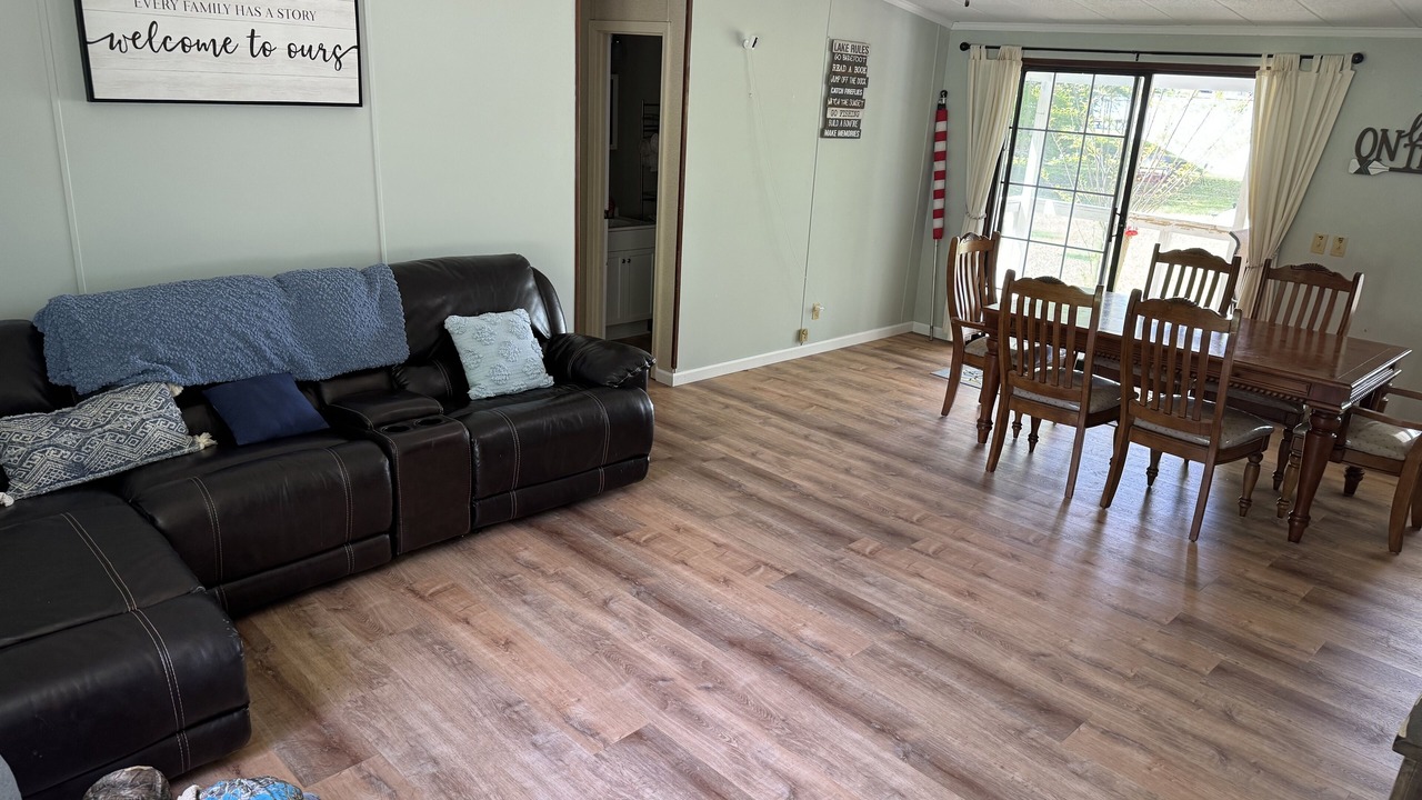 Photo of Livingroom in Lake Oconee