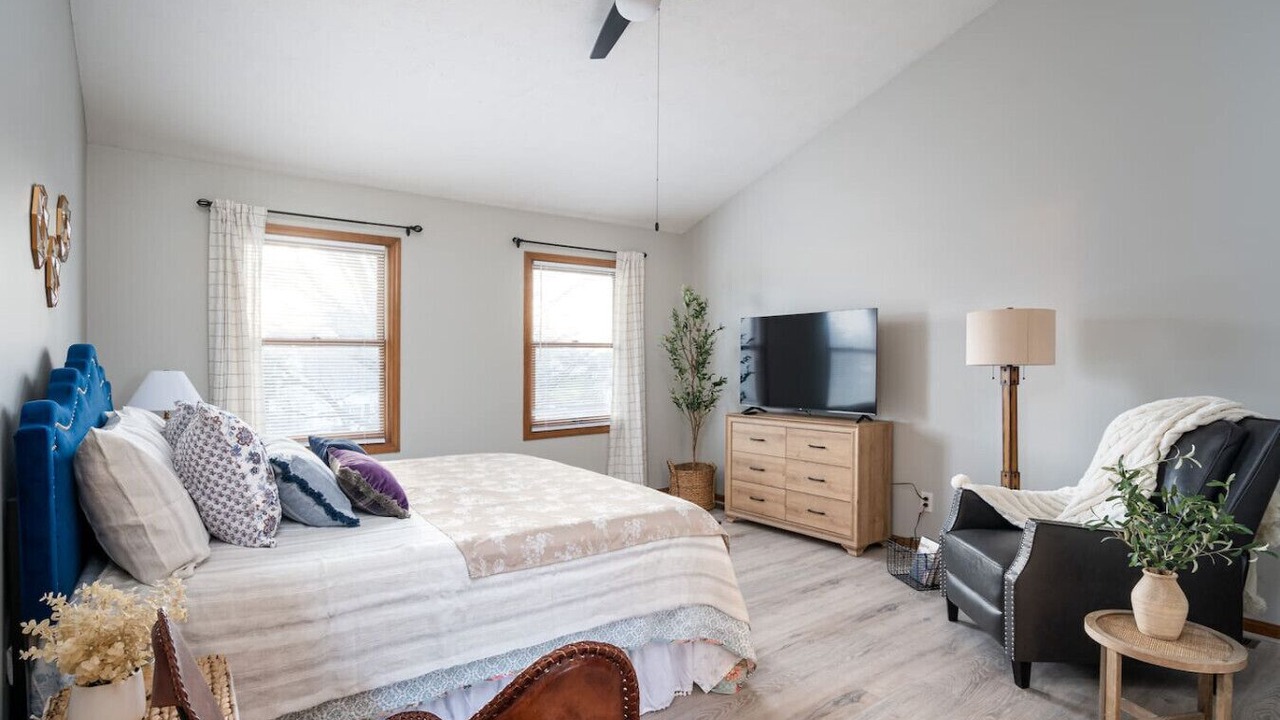 Photo of Bedroom in Kentwood
