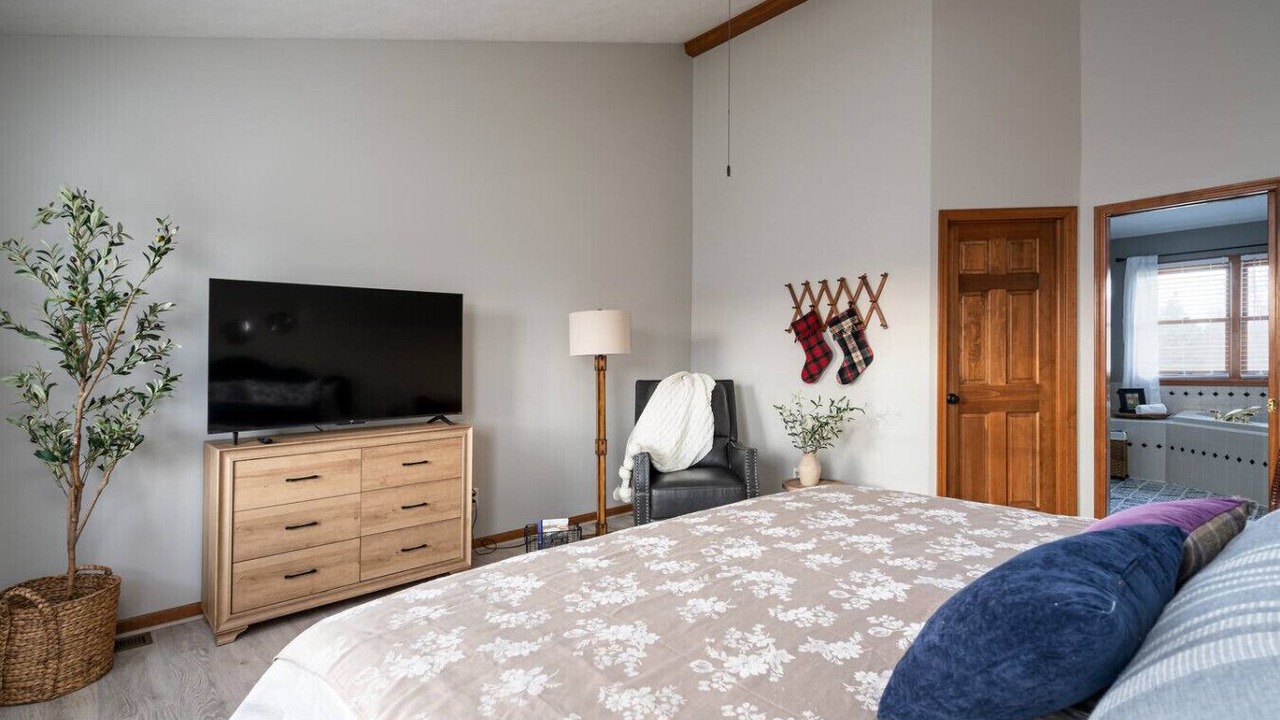 Photo of Bedroom in Kentwood