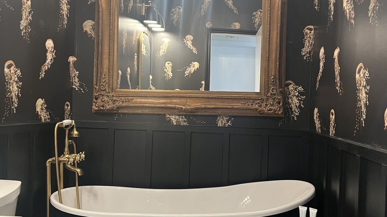 Photo of Bathroom in Pottsboro
