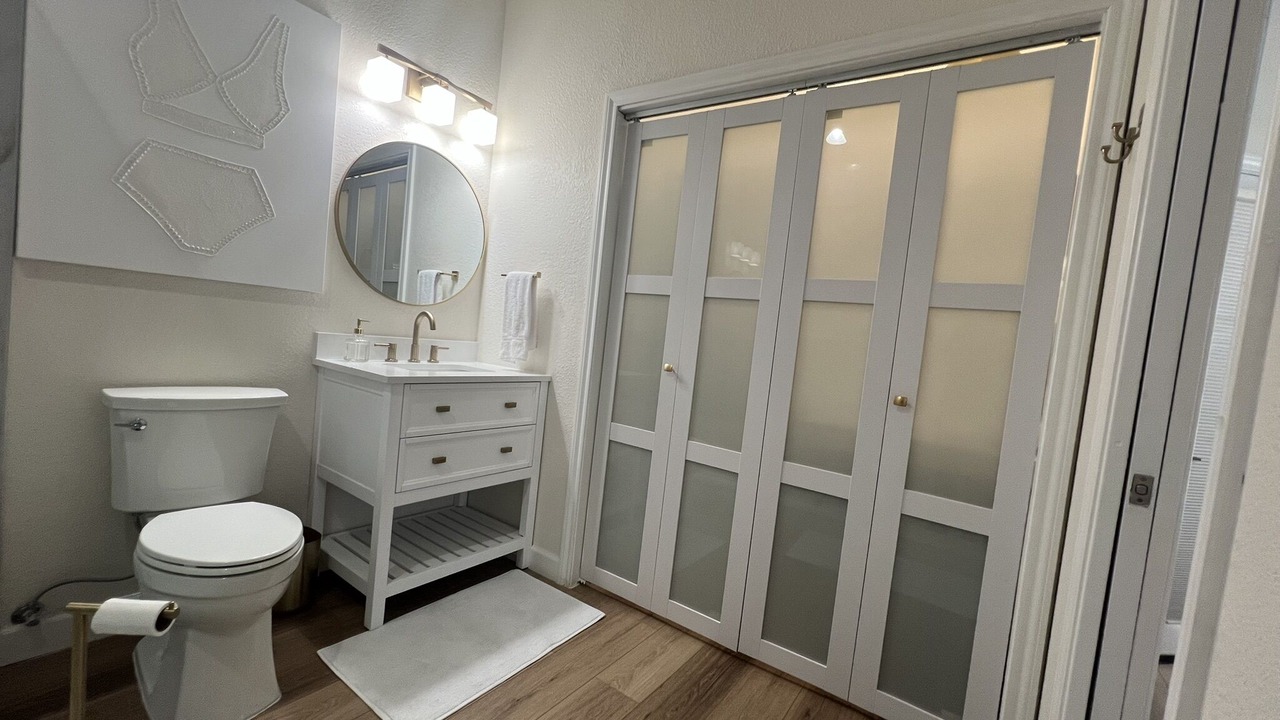 Photo of Bathroom in Pottsboro