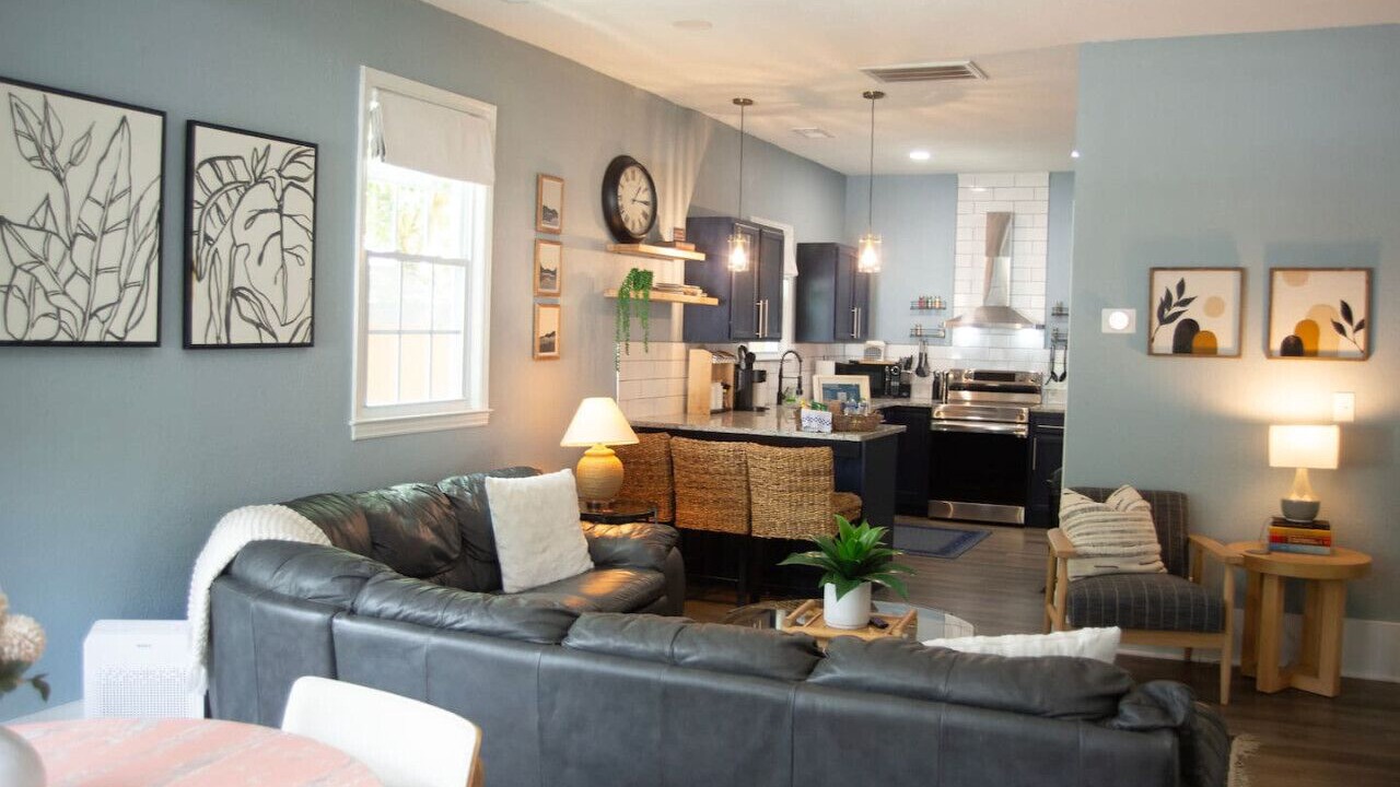 Photo of Livingroom in Valley Falls