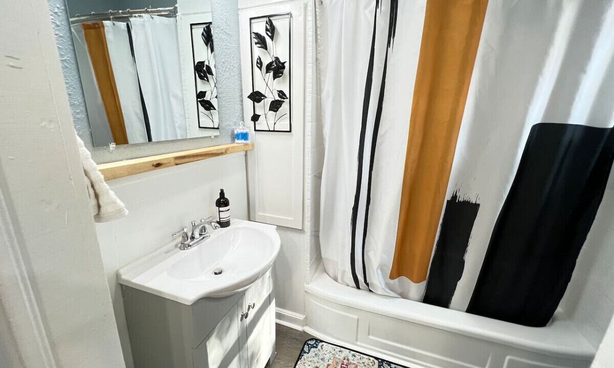 Photo of Bathroom in Valley Falls