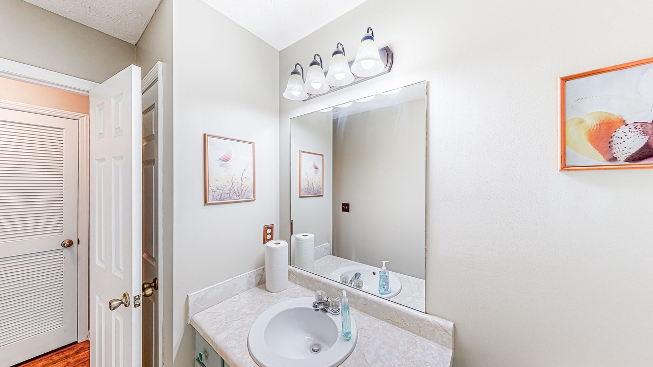 Photo of Bathroom in Green Pond