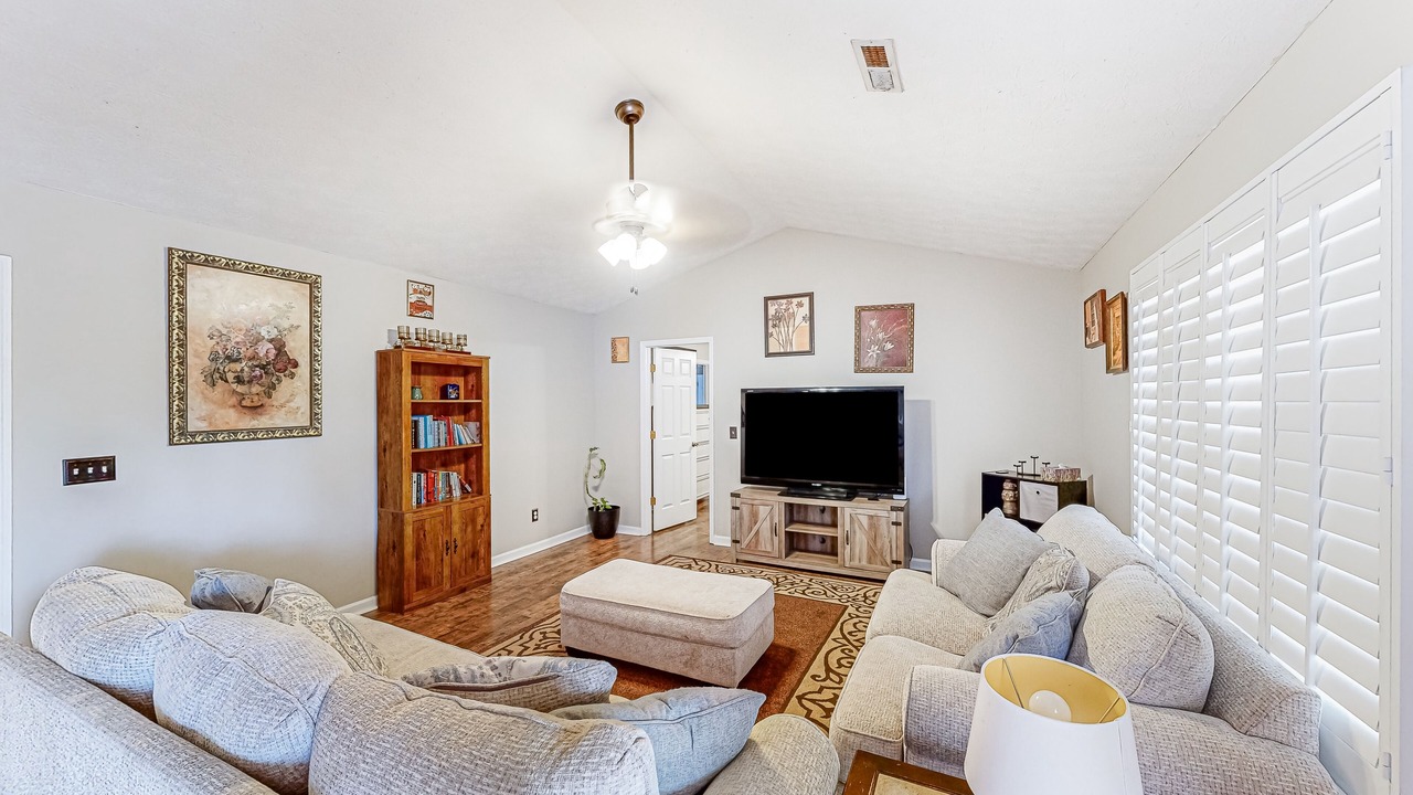 Photo of Livingroom in Green Pond