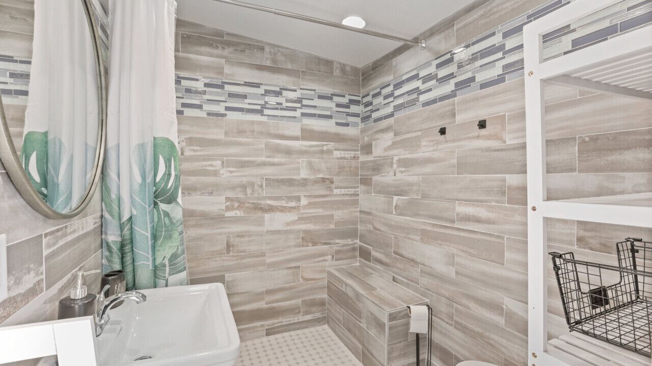 Photo of Bathroom in Buckeye Lake