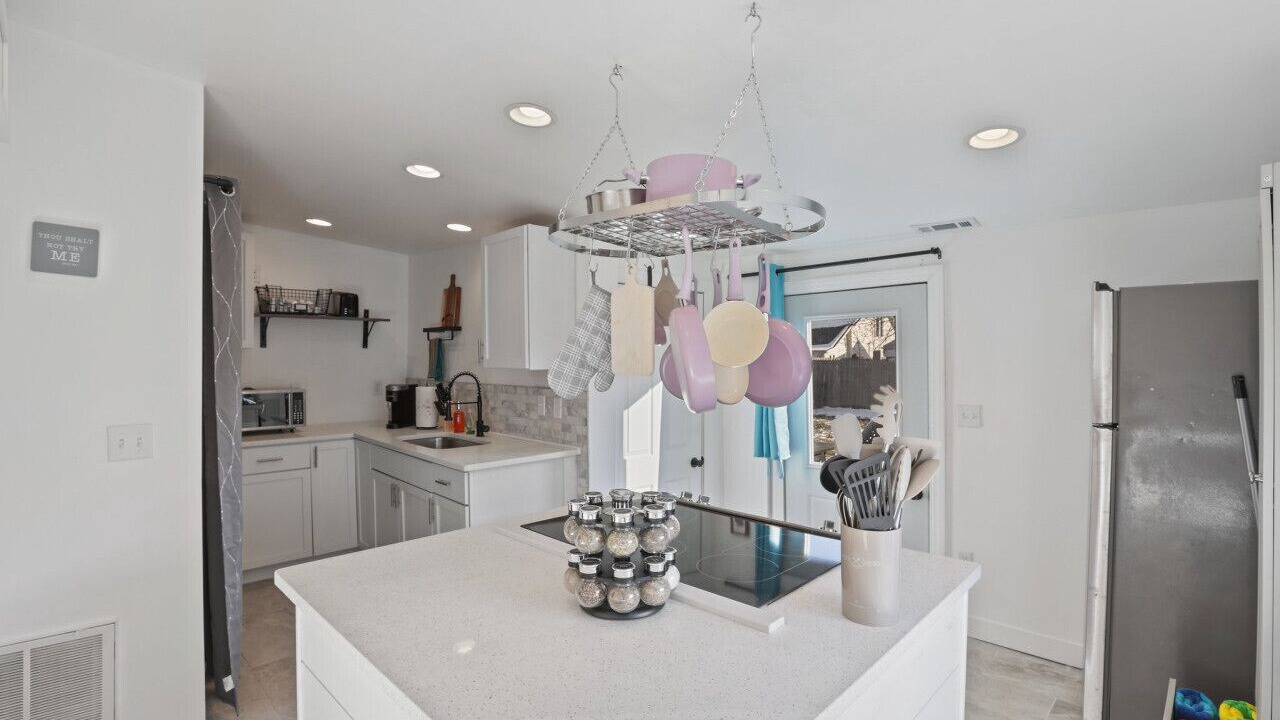 Photo of Kitchen in Buckeye Lake