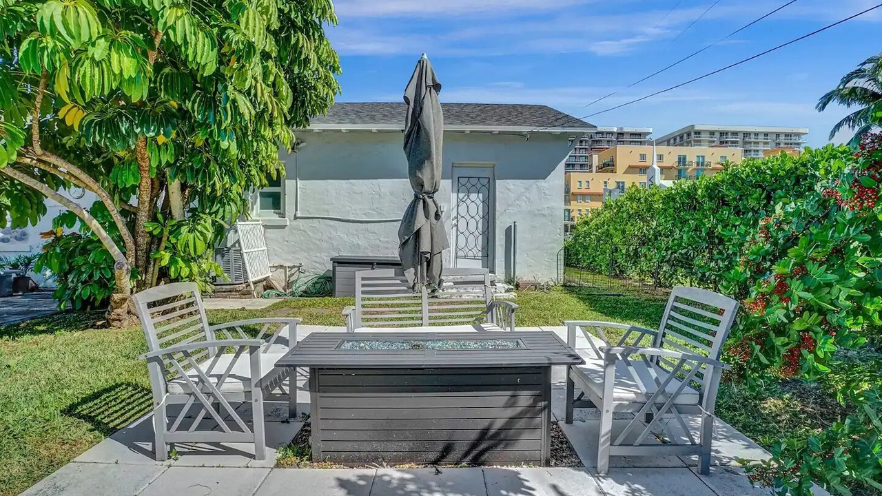 Photo of Patio Balcony in Surfside